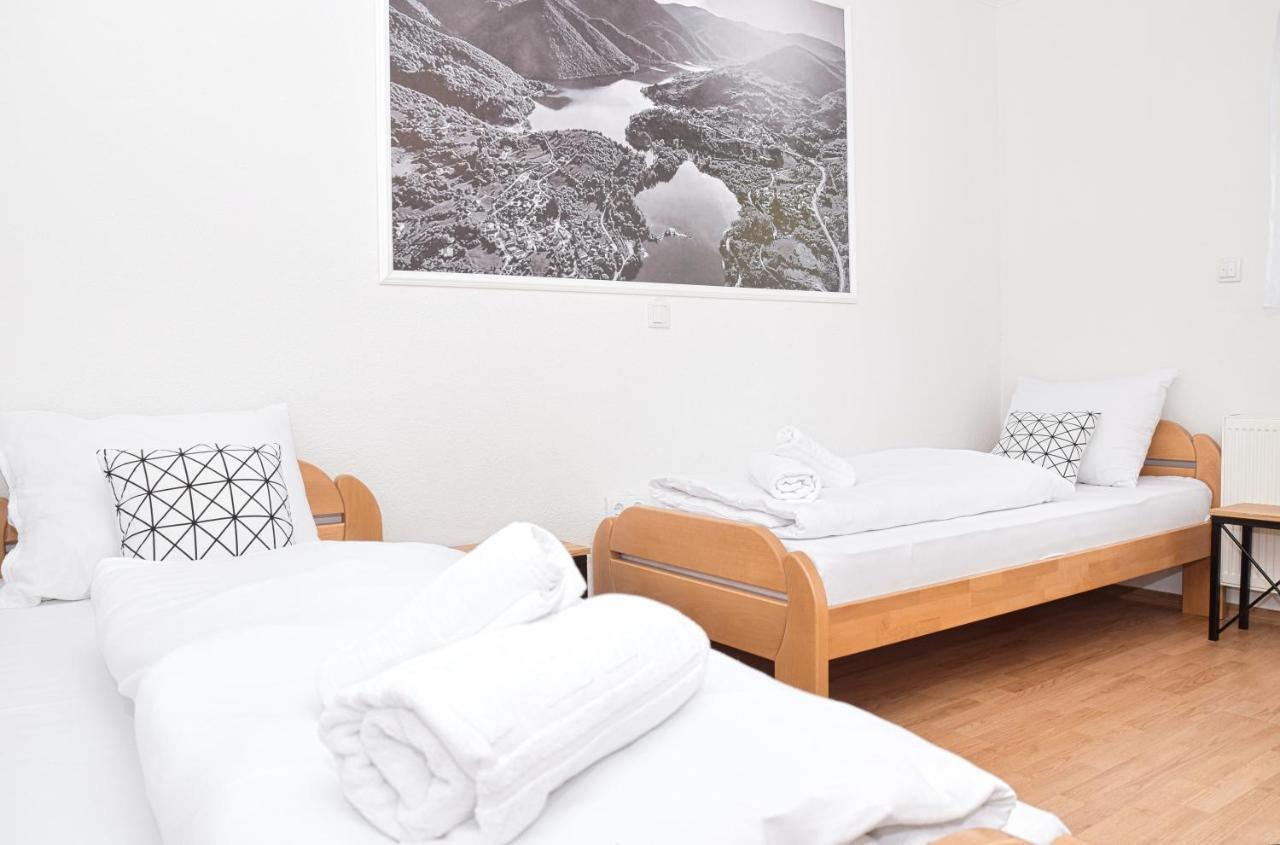 Konoba Slapovi Motel ไยเซ ภายนอก รูปภาพ