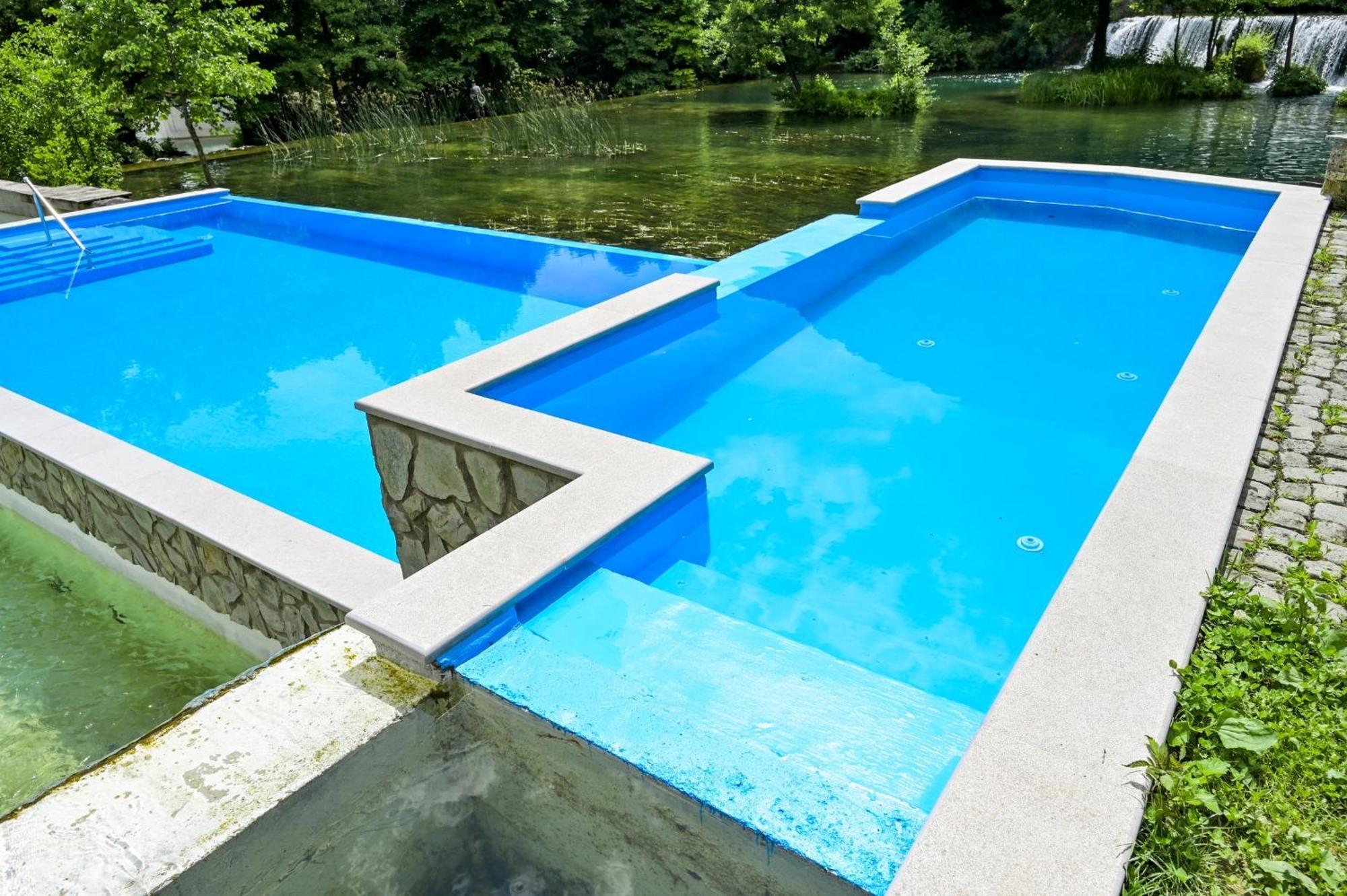 Konoba Slapovi Motel ไยเซ ภายนอก รูปภาพ
