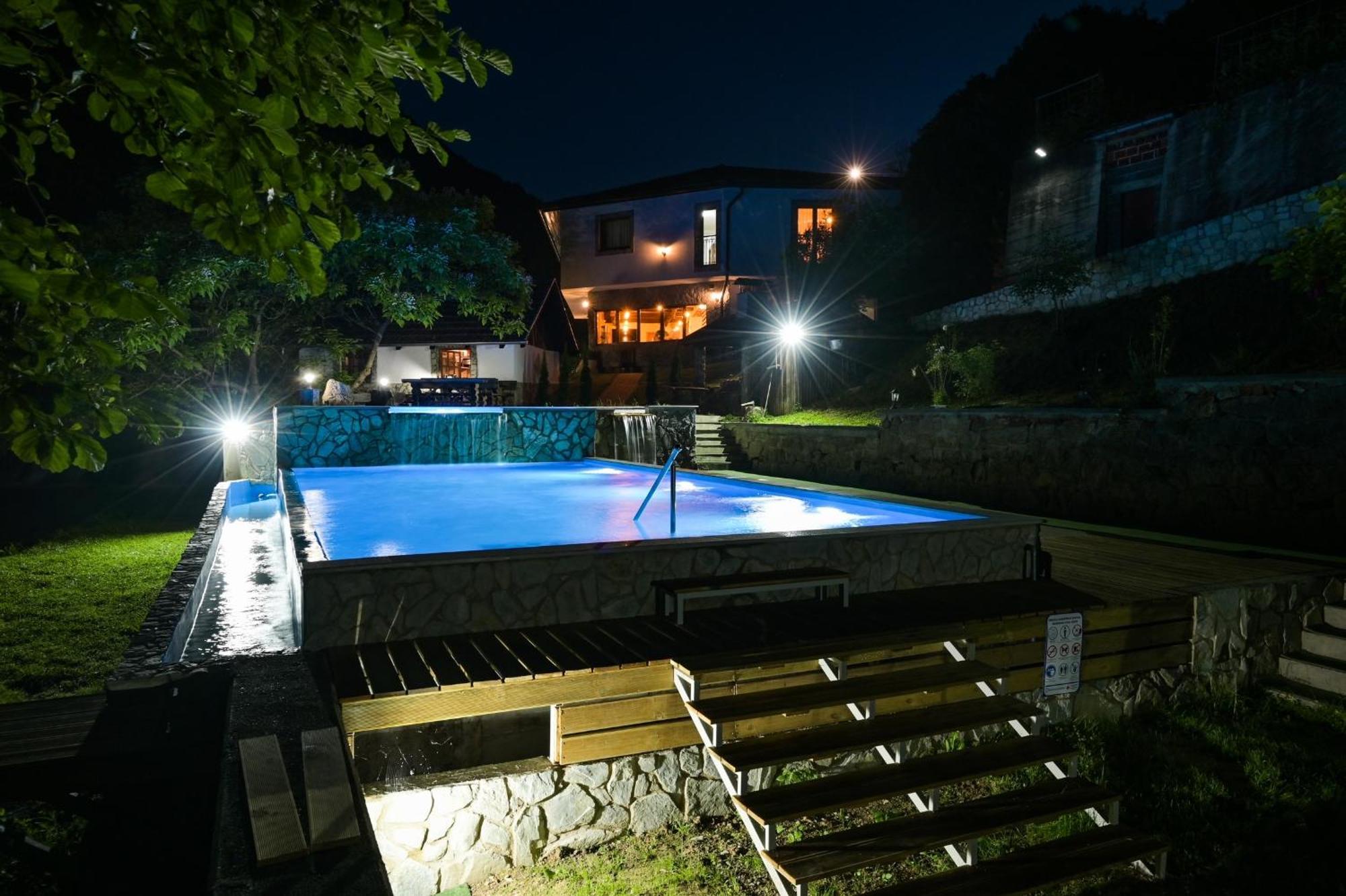 Konoba Slapovi Motel ไยเซ ภายนอก รูปภาพ
